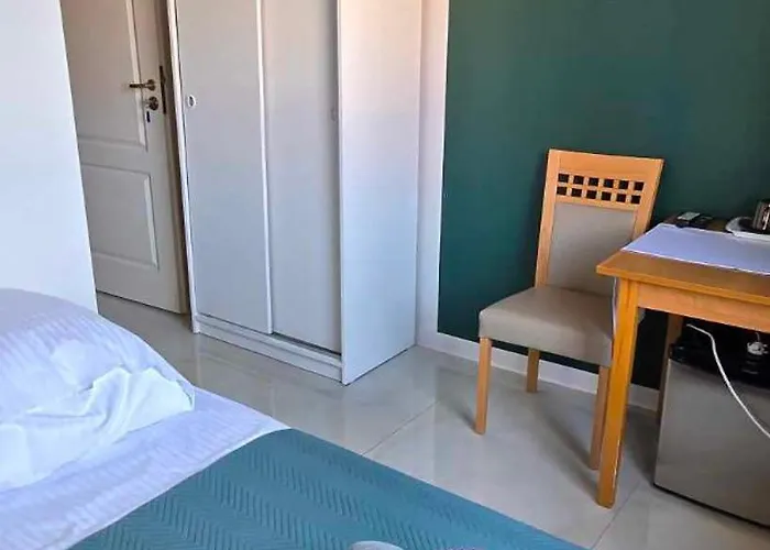 Wiking Bed & Breakfast 3*